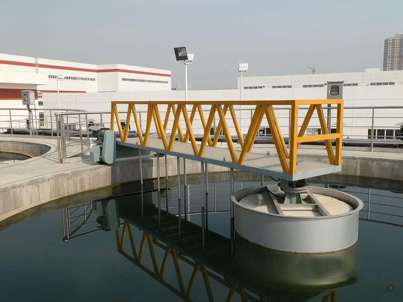 Buy cheap 8m – 60m Center Drive Sludge Scraper Vertical Shaft Clarifier Scraper product