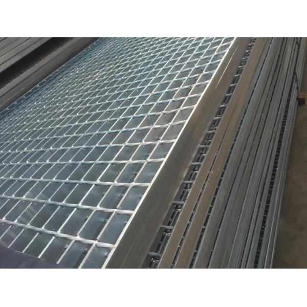 Quality Metal Plank Grating Stair Treads/Grating Treads/Galvanized Steel Treads /Powder-Coated Steel Treads/Wide Range of Stair Treads for sale