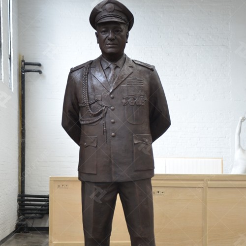 Quality Bronze Sculpture Lifesize Army General with Patinated for sale