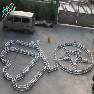 TUV Goal Post Truss Stage Lighting Heart Shape For Wedding
