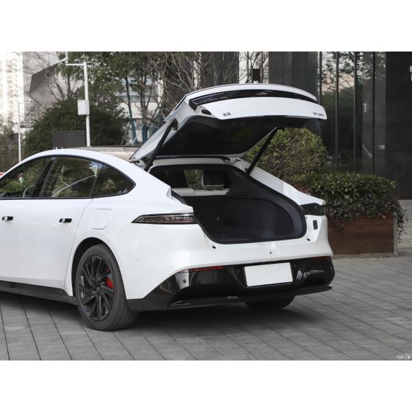 Experience the Future of Driving with Dongfeng e 007 2024 Hybrid/Electric Car 5 Seats Luxury Hatchback Ev Energy Vehicle