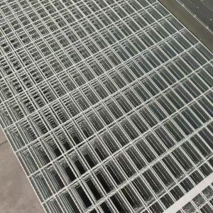 Ventilated and Heat-Dissipating Steel Grid Plate for Optimal Performance and