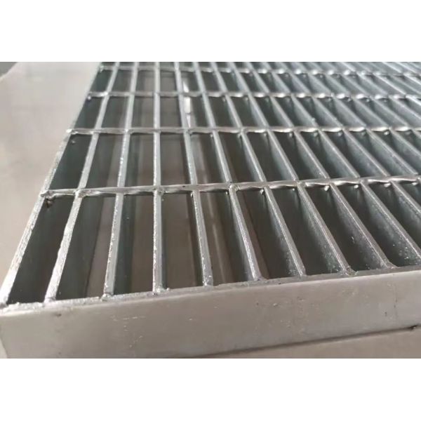 Buy cheap Outdoor Corrosion Resistant Galvanized Anti-slip Drainage Ditch Grating Covers For Platform And Sidewalk from wholesalers
