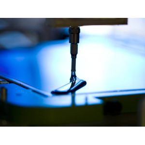 Floor Mounted CCD Visual Glue Epoxy Potting Machine for Electronic Bonding