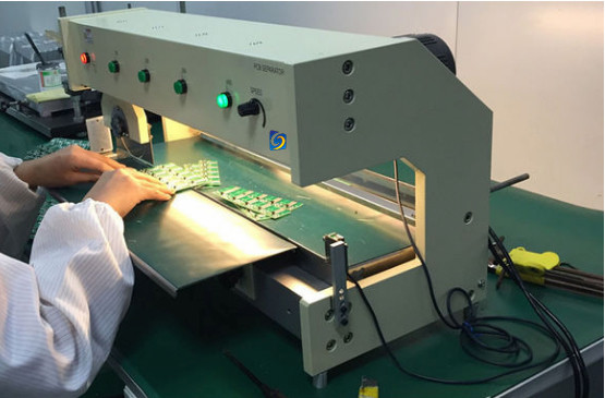 Quality Microcomputer Coutrol V Groove 630mm Pcb Separator Machine for sale