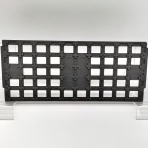 China JEDEC Standard Custom Trays With Surface Resistance Stackable Design on sale