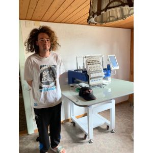 Buy cheap Cheaper than barudan embroidery machine HO1501N 450*650mm single head cap t-shirt flat sequin 3d hat embroidery machine from wholesalers