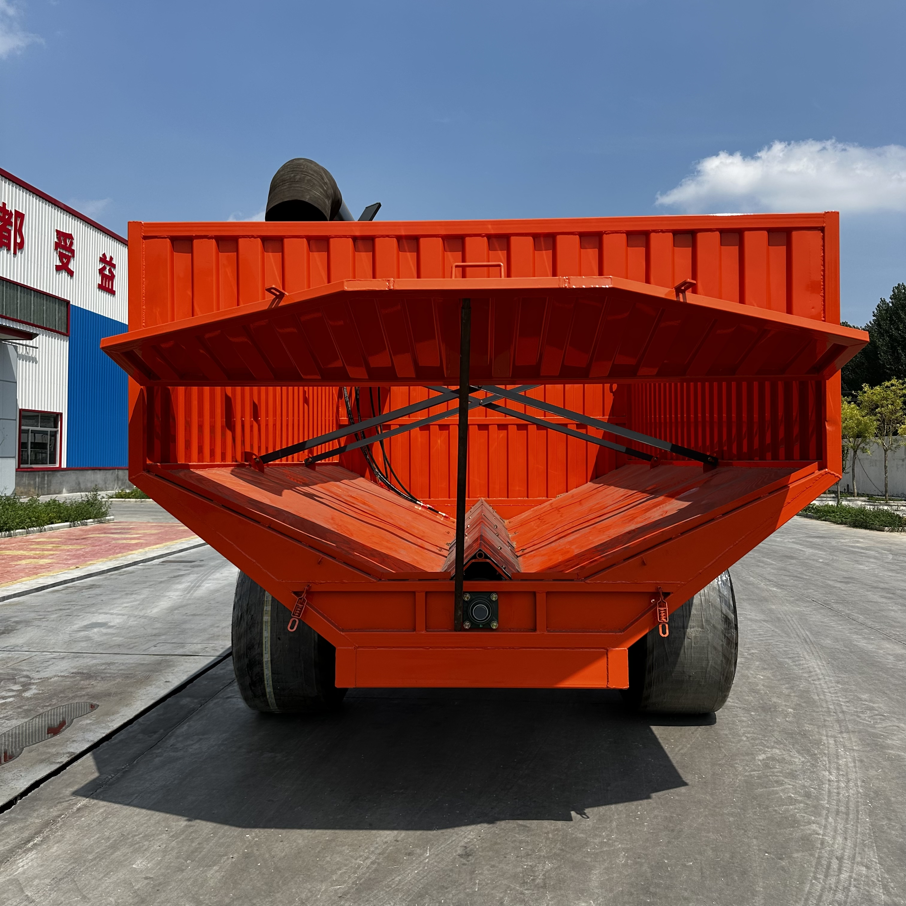 Tractor Towed Grain and Fertilizer Cart with 20 Cubes Volume 24T Loading