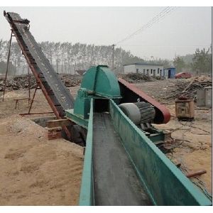 Wood combination crusher/chipper machine, Diesel chipper machine with capacity