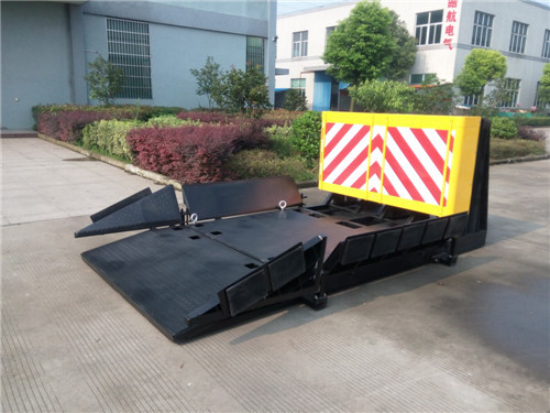 Buy cheap Separable Parking Space Blocker Honeycomb Aluminum Shape from wholesalers