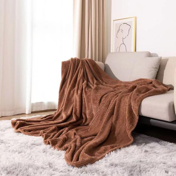 Buy cheap Office Nap Flannel Coral Fleece Throw Warming Blanket for Winter Customized Design from wholesalers