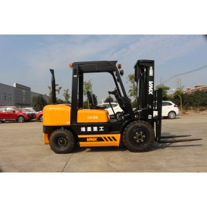 Buy cheap VMAX CPC35 Diesel Powered Forklift ISUZU Engine Automatic Transmission from wholesalers
