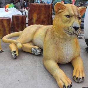 Buy cheap Smooth Texture Fiberglass Lions Waterproof For Theme Park from wholesalers