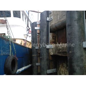 Buy cheap Industrial-Grade D-Type Rubber Fenders for Heavy-Duty Applications from wholesalers