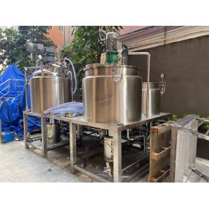 Buy cheap SUS304 Cosmetic Vacuum Emulsifying Machine Cream Oil Mixing Machine from wholesalers