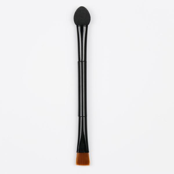 Buy cheap Mini Makeup Kit Eyeshadow Makeup Brushes With One Sponge Head Plastic Handle from wholesalers