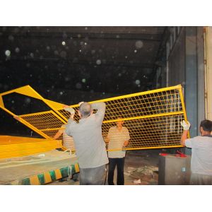 Buy cheap H6’/1830mm*W9.5’/2900mm weld infill mesh2"*4"*9ga/3.60mm temporary construction fence panels powder coated blue from wholesalers