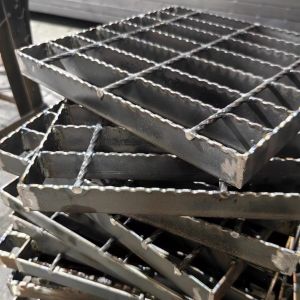 Buy cheap Anti Rust High Strength Steel Grating with Tight Joints from wholesalers