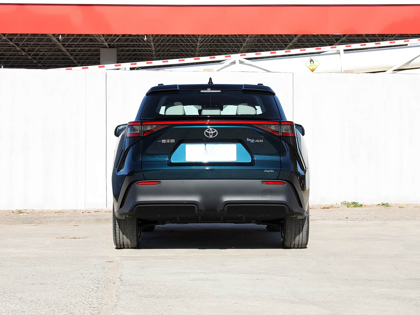 Buy cheap FAW Toyota bZ4X 2022 four-wheel drive high-performance PRO version Mid-size SUV BEV from wholesalers