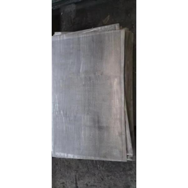 Hot Selling Customized Agricultural Harvester Spare Parts Perforated Metal Mesh/Sieve Plate