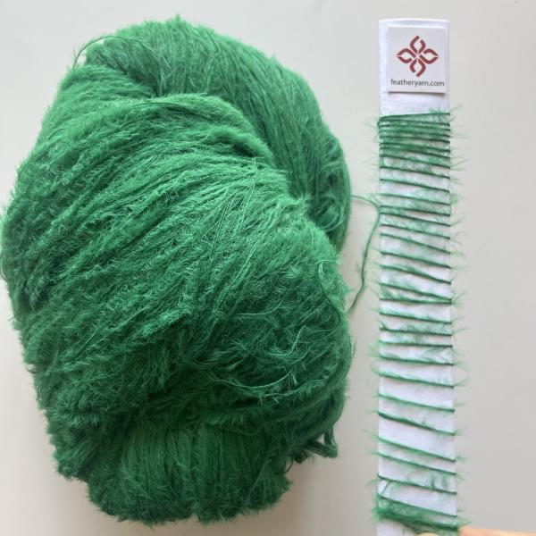 100% Nylon/Polyester Raw White/Undyed Feather Yarn Fancy Yarn