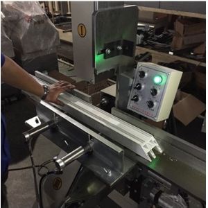 High Accuracy UPVC Window Machine Automatic Water Vertical Milling Machine
