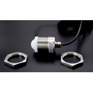 Buy cheap Customized Thread Type Radar Tank Level Transmitter for 0.06-3/5/10m Measurement Range from wholesalers