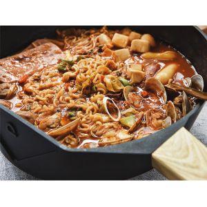 Buy cheap Oven Safe Aluminum Frying Pan 10.25Inch With Silicone Handle from wholesalers