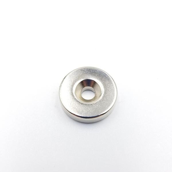 Quality Permanent Neodymium Magnet Countersunk Hole Ring N52 Grade With Screw for sale
