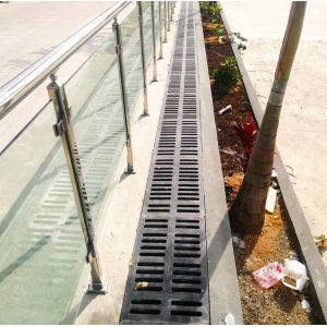 EN124 SMC/BMC Composite Gully Grating with Anti-Skid Surface
