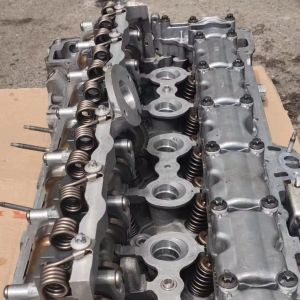 Buy cheap Engine Cylinder Head 11127591617 1112 7591 617 with Bolt for BMW N52 B30 2009 2010 2011 from wholesalers