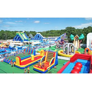 Funny Inflatable Obstacle Course For Entertainment Water Resistant OEM Service