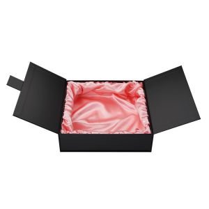 Buy cheap Custom Cosmetics Silk Lining Paper Packaging Box Production Time 12-15 Days Perfect for Product Presentation and Protection from wholesalers