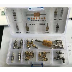 Buy cheap Auto AC Tool 134A shockproof oil Gauge with sheath from wholesalers