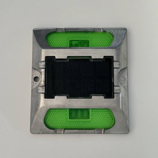 Quality New Style Solar Powered Aluminum Road Stud for Enhanced Pavement Marking for sale