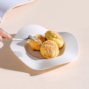 Buy cheap Wavy White Porcelain Tableware Unique Pretty Cream Pasta Bowls from wholesalers