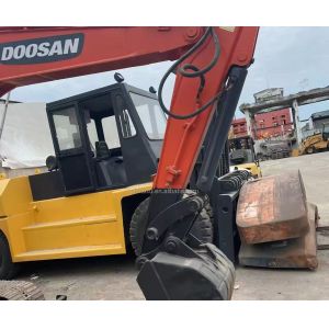 Buy cheap Used Doosan DH55 Compact Excavator with Yanmar 4TNV94L Engine from wholesalers