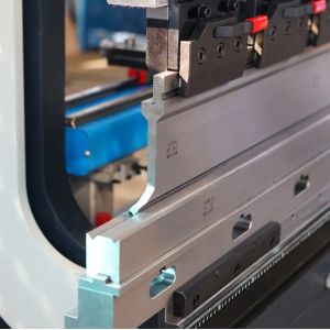 Buy cheap 1000KN Kitchen Sink Machine CNC Press Brake 125T 2500 8ft Metal Bend Machine from wholesalers