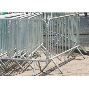 China Hot Dipped Galvanized Crowd Control Barriers For Sale, Available any Size Customized on sale