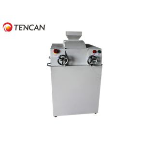 Buy cheap Compact 380V-50Hz Powder Double Roll Crusher Adjusting Output Granularity from wholesalers