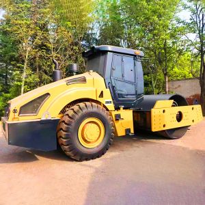 Buy cheap 20 Ton Mini Wheel Road Roller With 500N/cm Static Line Load Vibration Frequency 28/35Hz from wholesalers