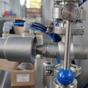 Automatic Single Nozzle Rotor Pump Lip Balm Jar Filling Machine