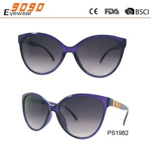 Buy cheap 2017 hot sale style unisex Sunglasses with Plastic Frame, UV 400 Protection Lens, from wholesalers