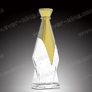 Buy cheap 500mL Empty Glass Liquor Bottles , 570g Fancy Vodka Bottles from wholesalers