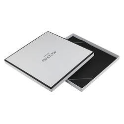 Pantone Clothes Packaging Box Biodegradable Removable Rigid Cardboard Gift Box