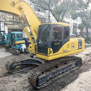 Buy cheap 2018 Komatsu Excavator PC220-8 with 22840KG Operating Weight and 1m³ Bucket Capacity in Good Condition from wholesalers