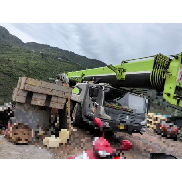 Quality 2019 Years Zoomlion Mobile Crane 80 Tons With Five-Arm Crane Jib for sale