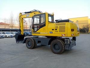China Reliable Wheeled Mini Excavator With YUCHAI/YC4D125 Engine And 9.00-20/8 Tires on sale