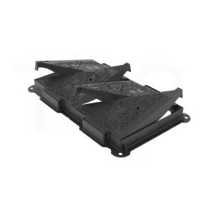 ODM Triangular Manhole Cover Breaking Load > 400kN Key Locking System Class D400