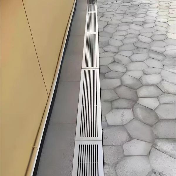 Quality 900mm Wide Aluminum Plain Bar Grating With Anodized Finish for sale